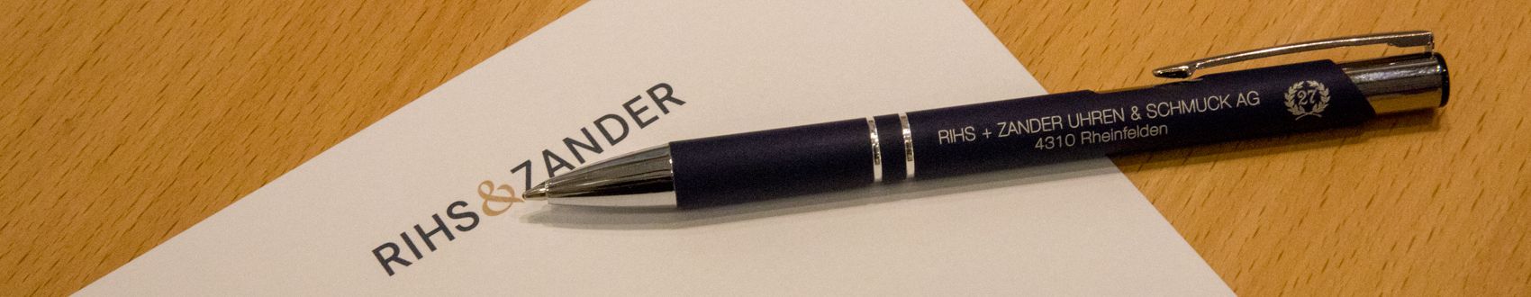Rihs & Zander - Juwelier Rheinfelden - Trauringe - Eheringe - Verlobungsringe - Uhren - Schmuck - Juwelier Nordwestschweiz - Juwelier Basel - Trauringe gelbgold - Trauringe weissgold - rauringe rotgold - Eheringe gelbgold - Eheringe weissgold - Eheringe rotgold - Verlobungsringe gelbgold - Verlobungsringe weissgold - Verlobungsringe rotgold - Ringe Schweiz - Happiness Ringe - Meister Ringe